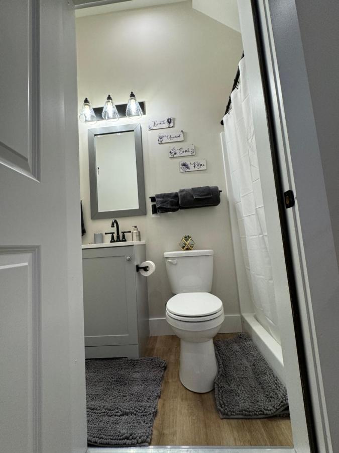 The Royal Retreat Apartman Chichester Kültér fotó
